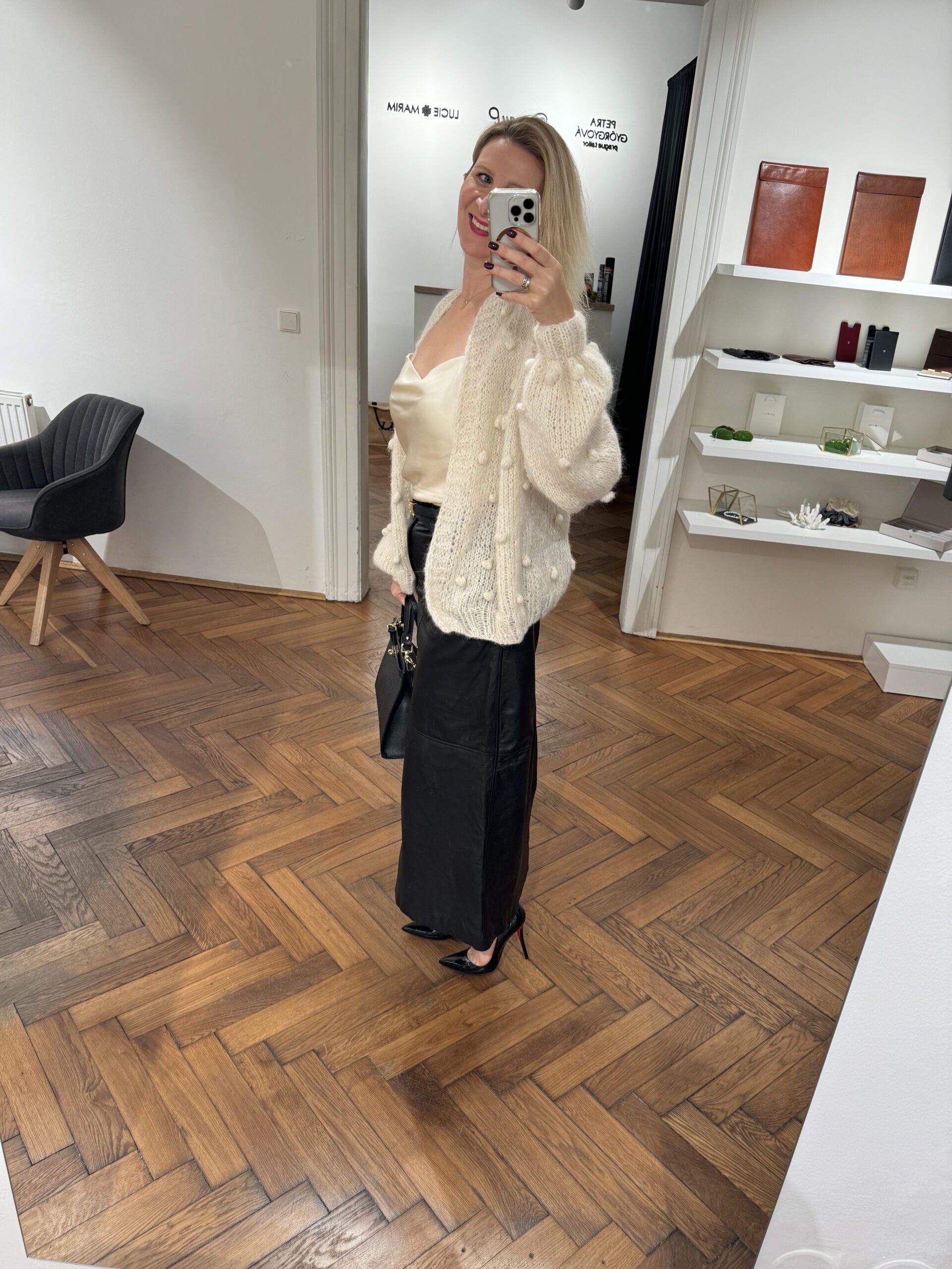 HEBOUČKÝ CARDIGAN ALPAKA & HEDVÁBÍ PROSECCO ivory - Obrázek 8