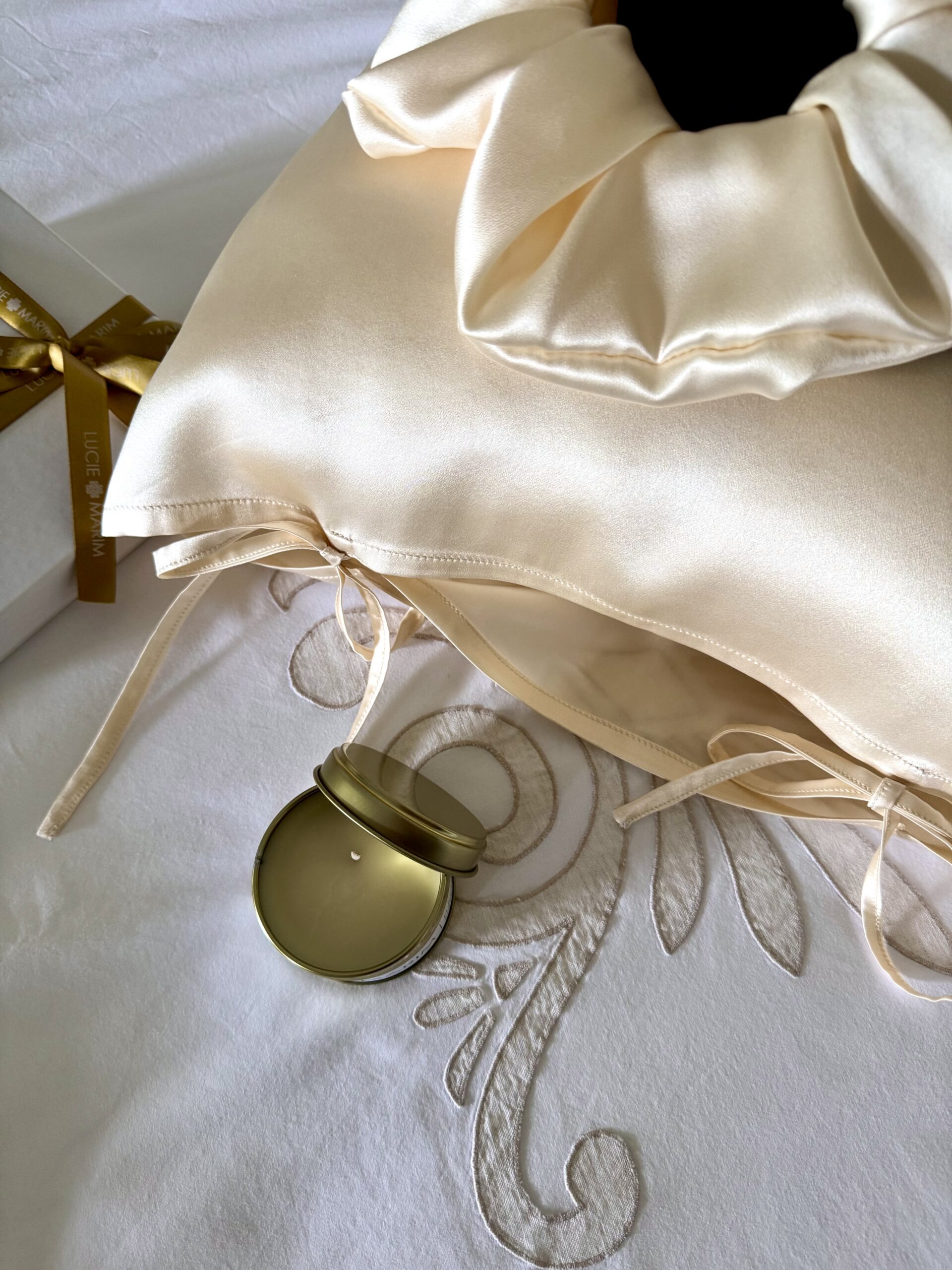 HEDVÁBNÝ POVLAK NA POLŠTÁŘ S MAŠLIČKAMI - Obrázek 4