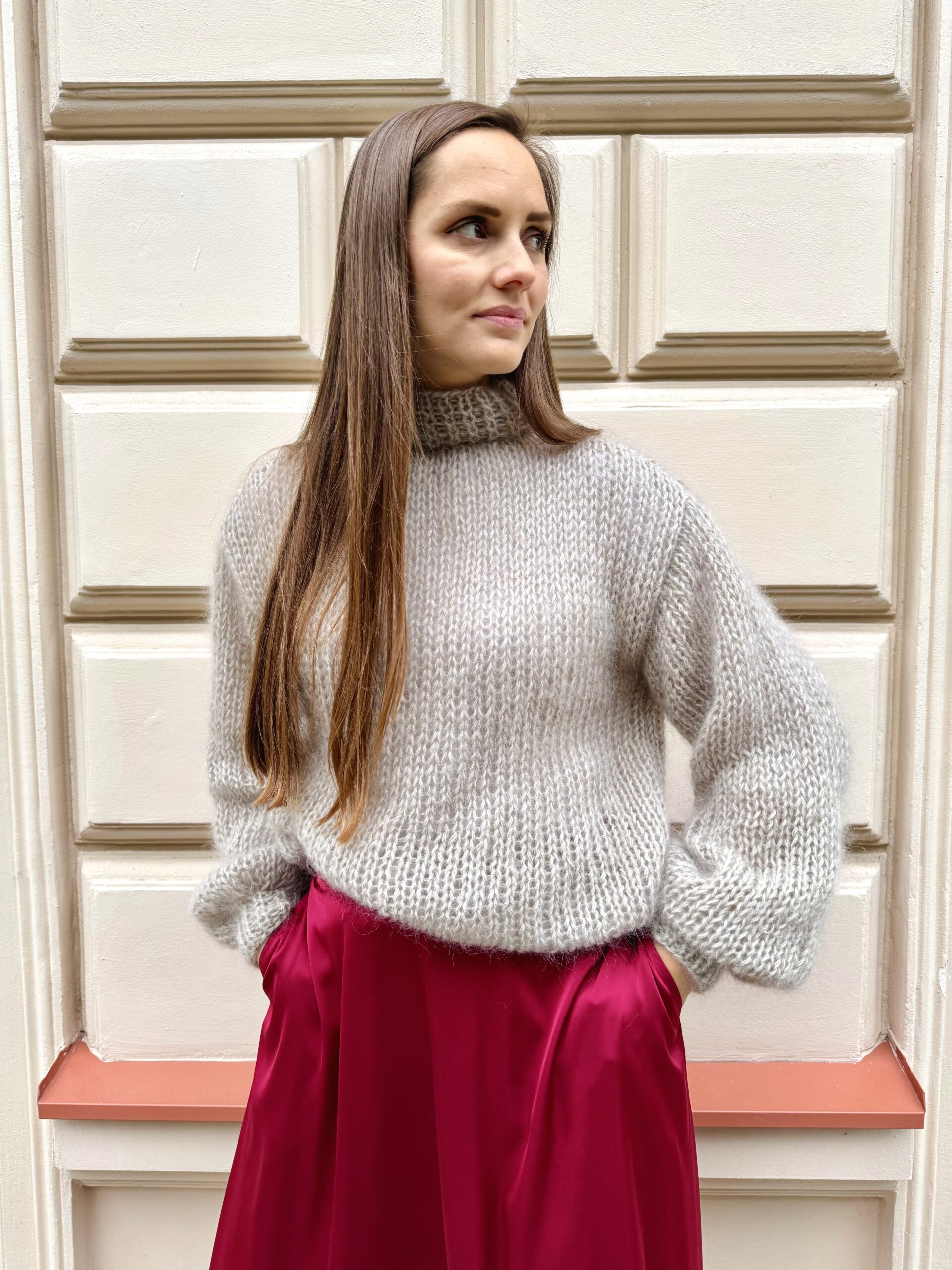 NÍZKÝ ROLÁK KRÁSKA V BÉŽOVOHNĚDÉ